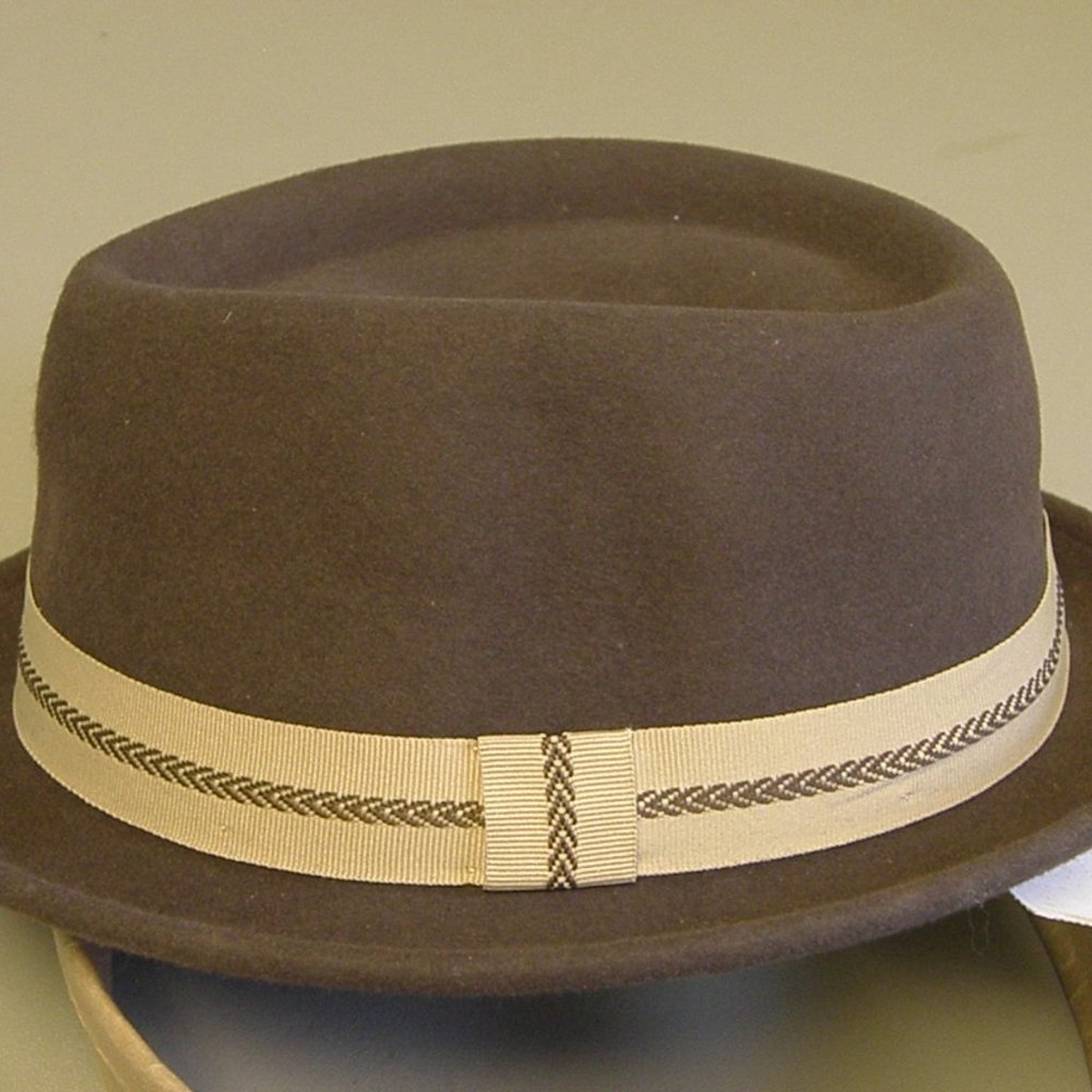 New dark brown Fedora with a lite tan band  Medium